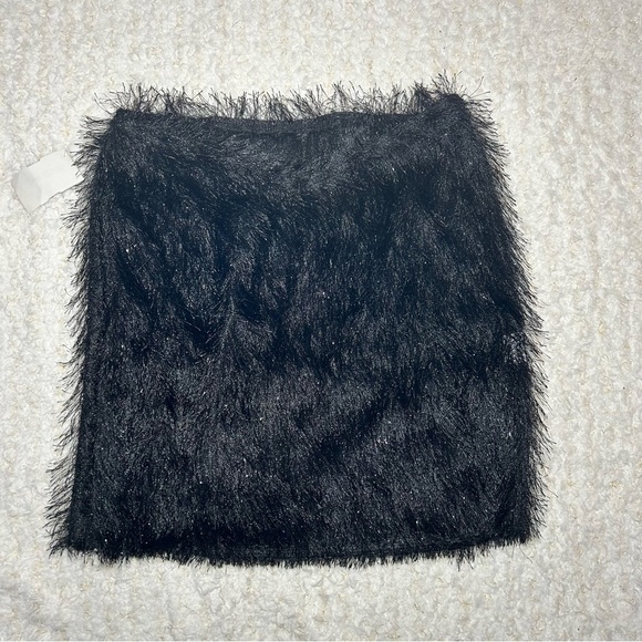 Womens Textured Fuzzy/ Fringed Asymmetrical Waist Mini Skirt Black - Picture 3 of 10